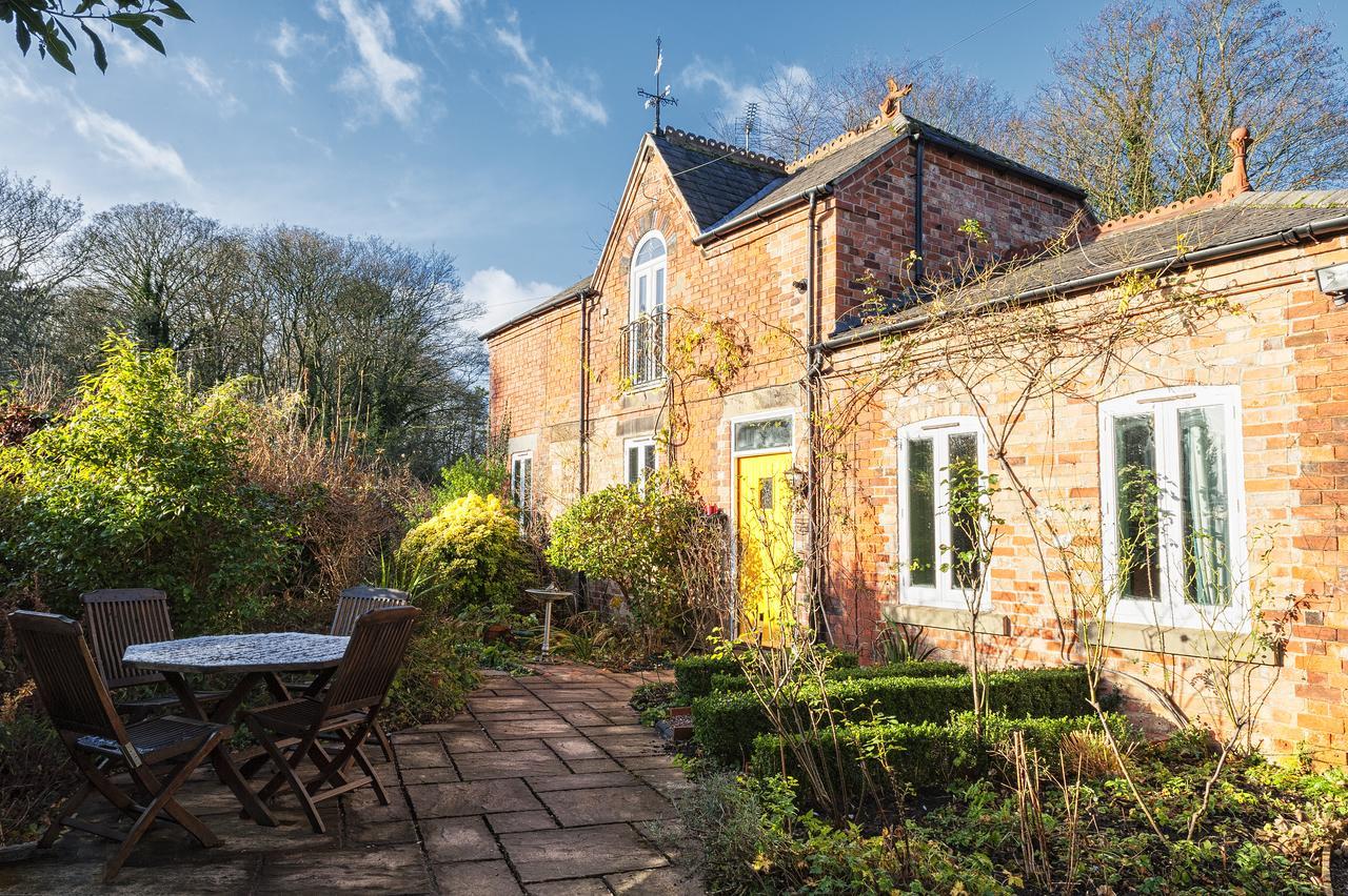 The Coach House Couette-café 3*
